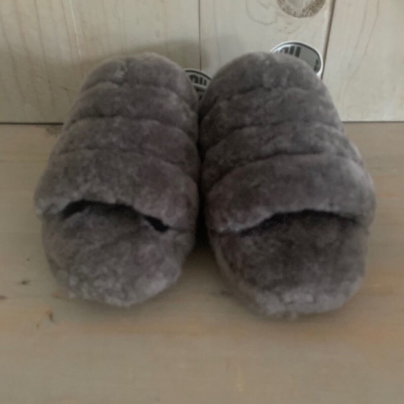 - UGG FLUFF yeah  SLIDES charcoal gray  US 6 NIB - Picture 5 of 7